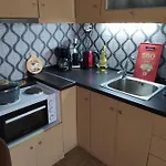 아파트 Lucy's House 리메나스