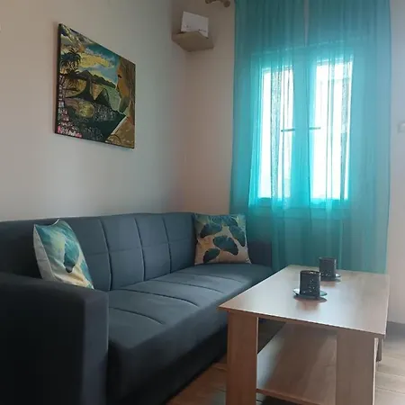 Lucy's House Apartment