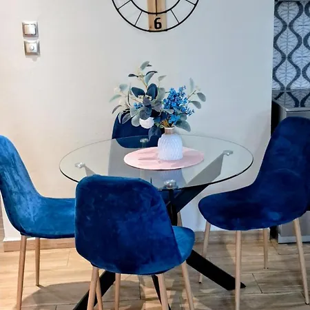Lucy's House Apartment