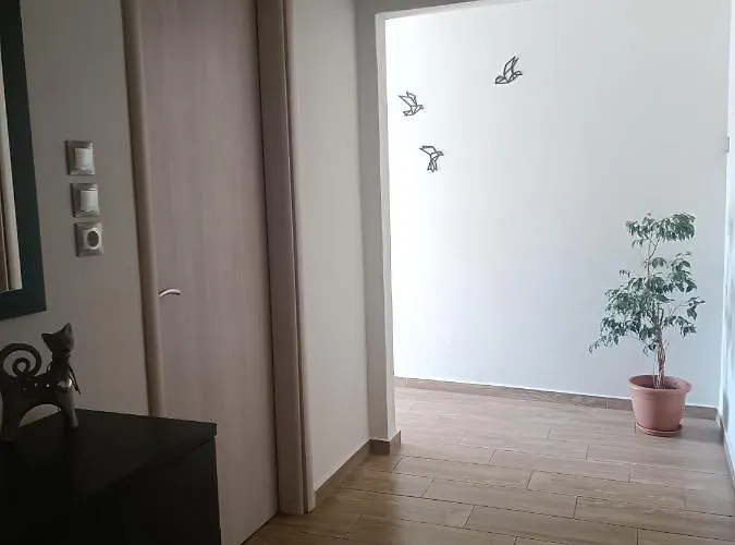 Lucy's House Λιμένας